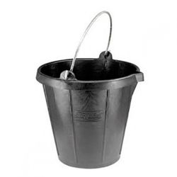 CUBO PLASTICO DE OBRA GRADUADO CON PICO (15 L.)