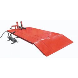ELEVADOR DE MOTOS TPSL700 - HIDRONEUMATICO 680KG