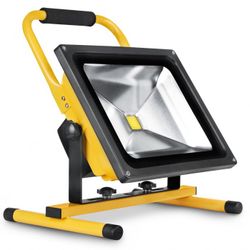 PROYECTOR LED RECARG. 50W.L/F 35200MAH