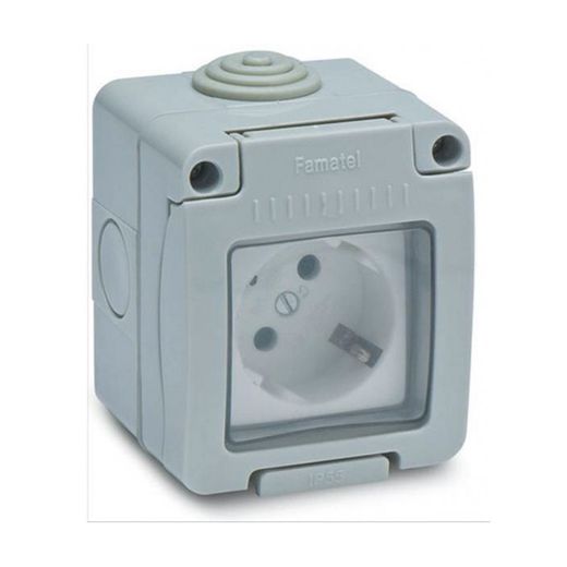 TOMA CON TTL 16A 250V FAMATEL